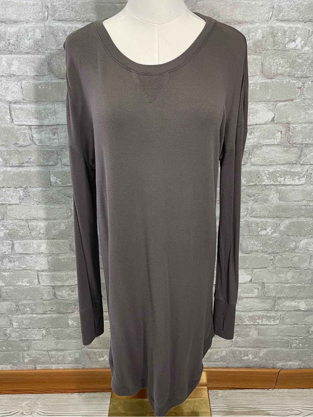 Athleta Recharge Sweatshirt
Dress Long